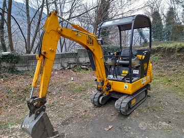 Escavatore JCB 15