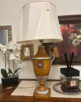 Lampada ad Anfora stile neoclassico