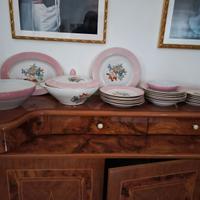 Set piatti per 6persone, insalatiera e coppe ( nuo