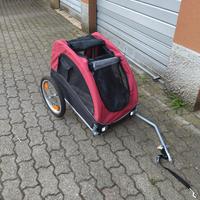 Trixie Trailer medio