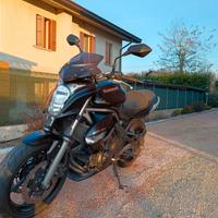 Kawasaki ER 6N - 2011