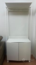 Mobile d’ingresso. Guardaroba e scarpiera