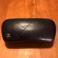 Chanel custodia occhiali in pelle