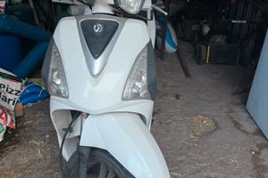 sym 200 st