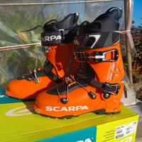 Scarponi ski alpinismo 
