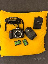 Nikon d3100 + obiettivo 18-105 mm e 3 batterie