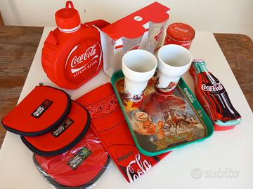 Lotto di gadget pubblicitari Coca Cola