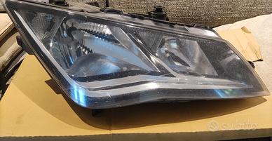 fari anteriori Alogeni per Seat Leon 5f 