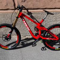 TREK SESSION 9.9 FULL CARBON