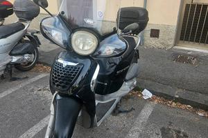scarabeo 125