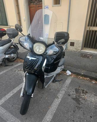 scarabeo 125