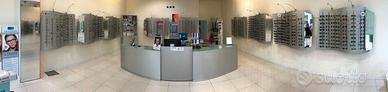 ARREDAMENTO NEGOZIO OTTICA solo vari banconi