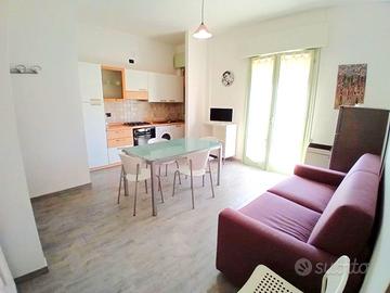 LIDO DI SAVIO app PAMELA clima box doccia 50m mare