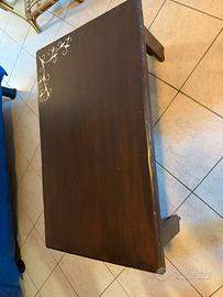 Tavolino basso in legno