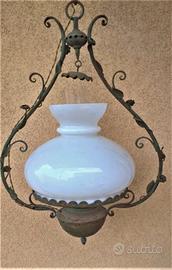 Antico lampadario lume shabby