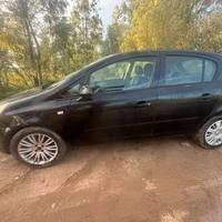 Opel corsa 1.3MTJ economica in uso