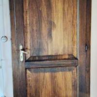 Porte in legno massello castagno a toppa