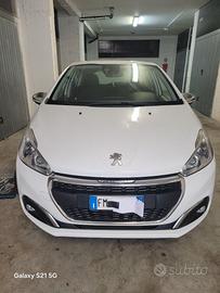 Peugeot 208 Blue HDi 75 1600 Allure
