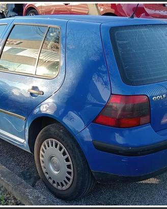 VOLKSWAGEN Golf IV per ricambi