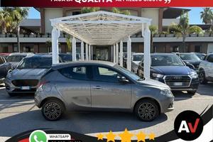 Lancia Ypsilon 1.0 FireFly 5 porte S&S Hybrid Gold