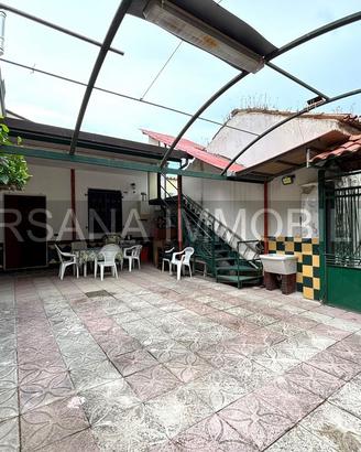 Cortile in zona storica vicinissimo al corso