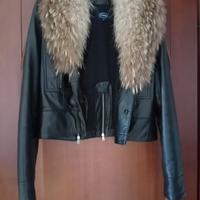 Giacca in pelle con pelliccia 