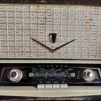 Radio con giradischi minerva a valvole 1950