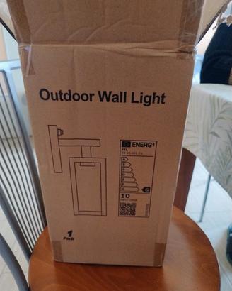 lampada da parete con sensore crepuscolare per est