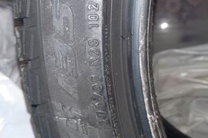 Cerchi  pneumatici pirelli 275/35/R20 mercedes cls
