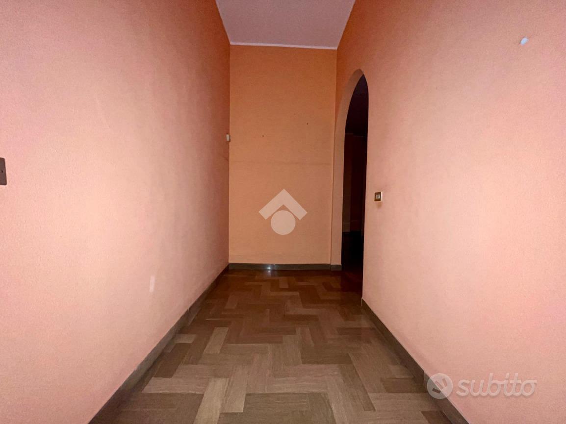 3 LOCALI A SANTERAMO IN COLLE - More