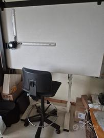 Tecnigrafo con sedia sgabello