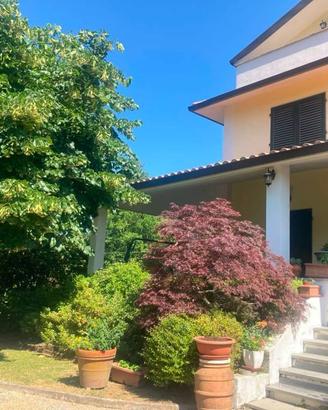 Villa di 246 m² con più di 5 locali e box auto dop