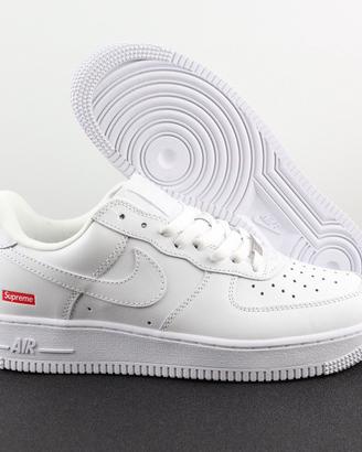 Sneakers Supreme x Nike Air Force 1 Bianche 39