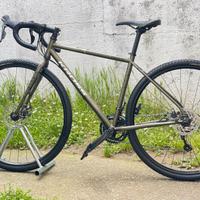 Bicicletta gravel kross