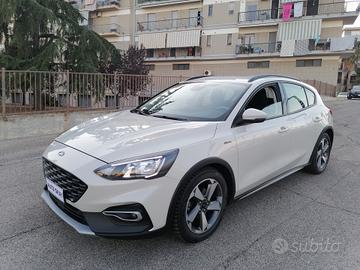 Ford FOCUS ACTIVE 1.5 DIESEL 120 CV **100.000 KM**