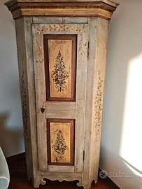 MOBILE ANGOLIERA ANTICO TIROLESE  restaurato