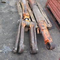 PISTONI IDRAULICI ESCAVATORE FIAT HITACHI FH200.W3