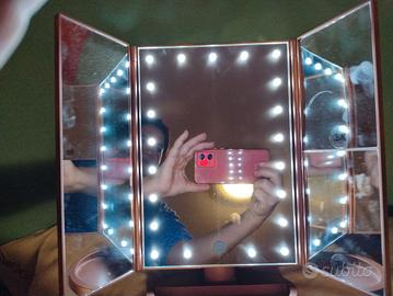 specchio per trucco 