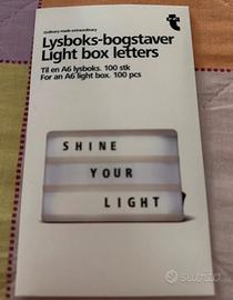 Light box decorativo con lettere
