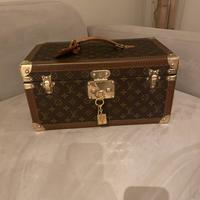 Louis Vuitton beauty case