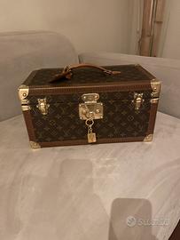 Louis Vuitton beauty case