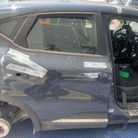PORTIERA POSTERIORE DESTRA RENAULT Captur Serie 82