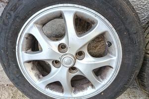 cerchi in lega toyota yaris 175/65 r14