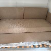 Divano a due posti con letto incluso