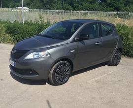 Lancia Ypsilon 1.0 FireFly 5 porte S&S Hybrid Silv