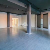 NEGOZIO A CASTREZZATO