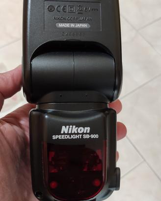 Nikon SB 900