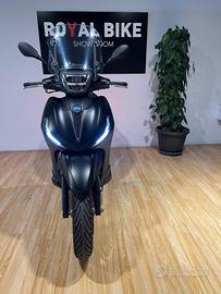 Piaggio beverly 400 sport -passaggio incluso e