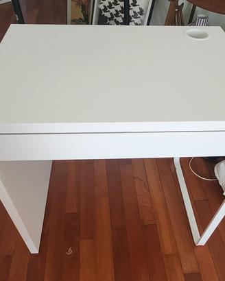 piccola scrivania ikea