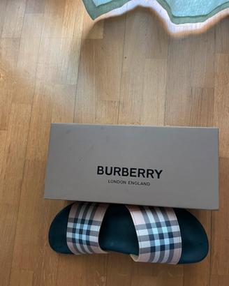 ciabatte burberry